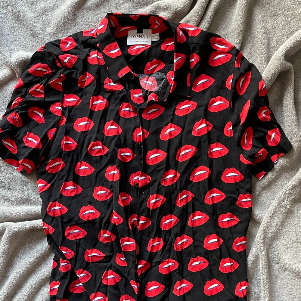 Top Man Lips All Over Button Up